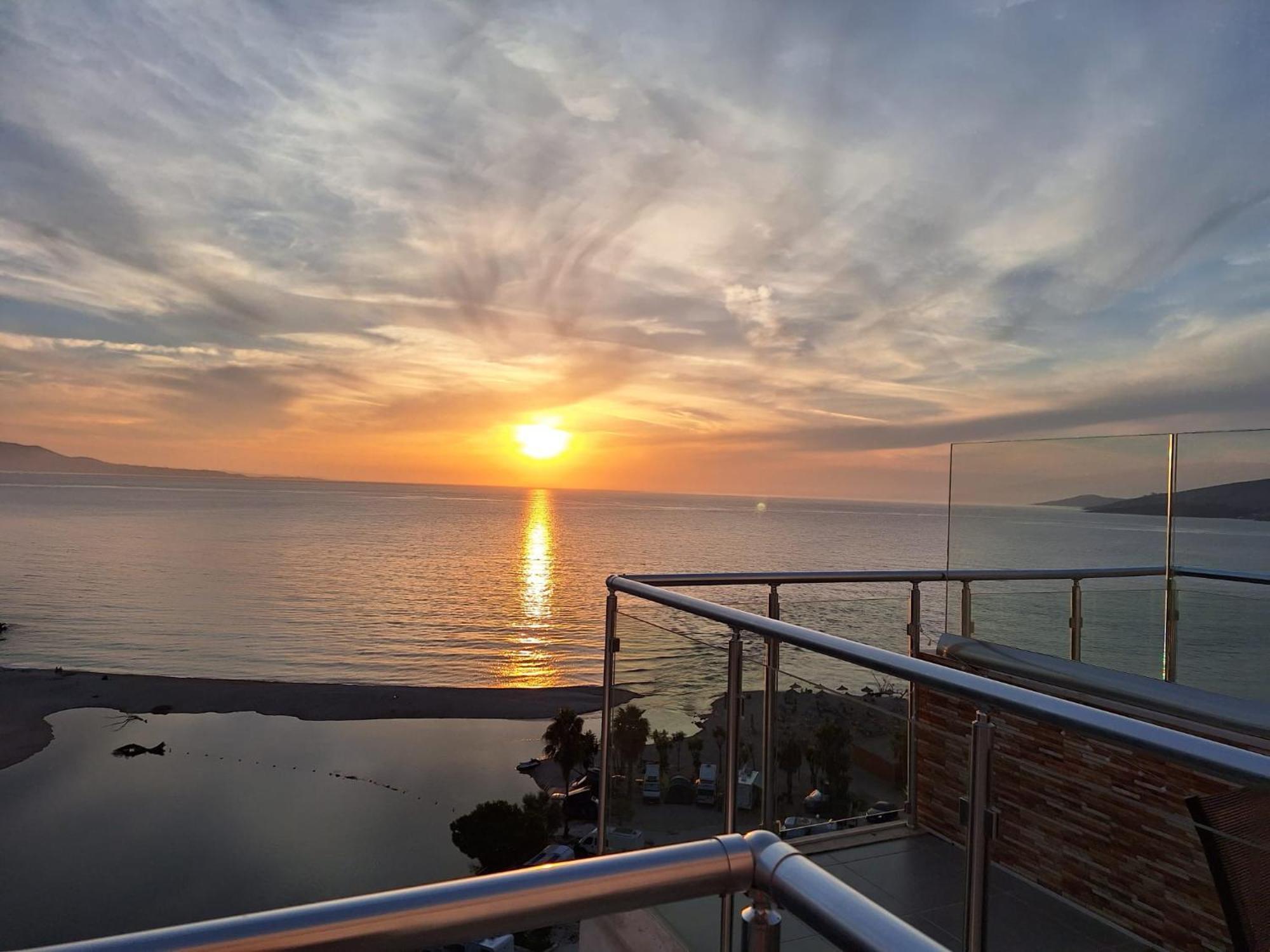 Appartamento Sadet'S Penthouse Saranda Esterno foto