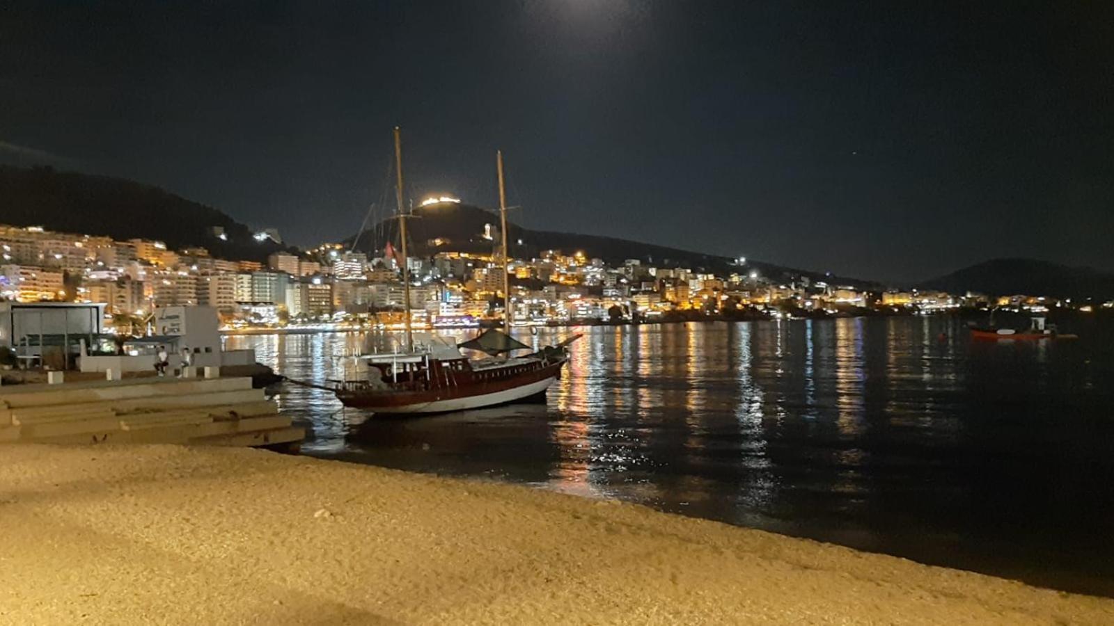 Appartamento Sadet'S Penthouse Saranda Esterno foto